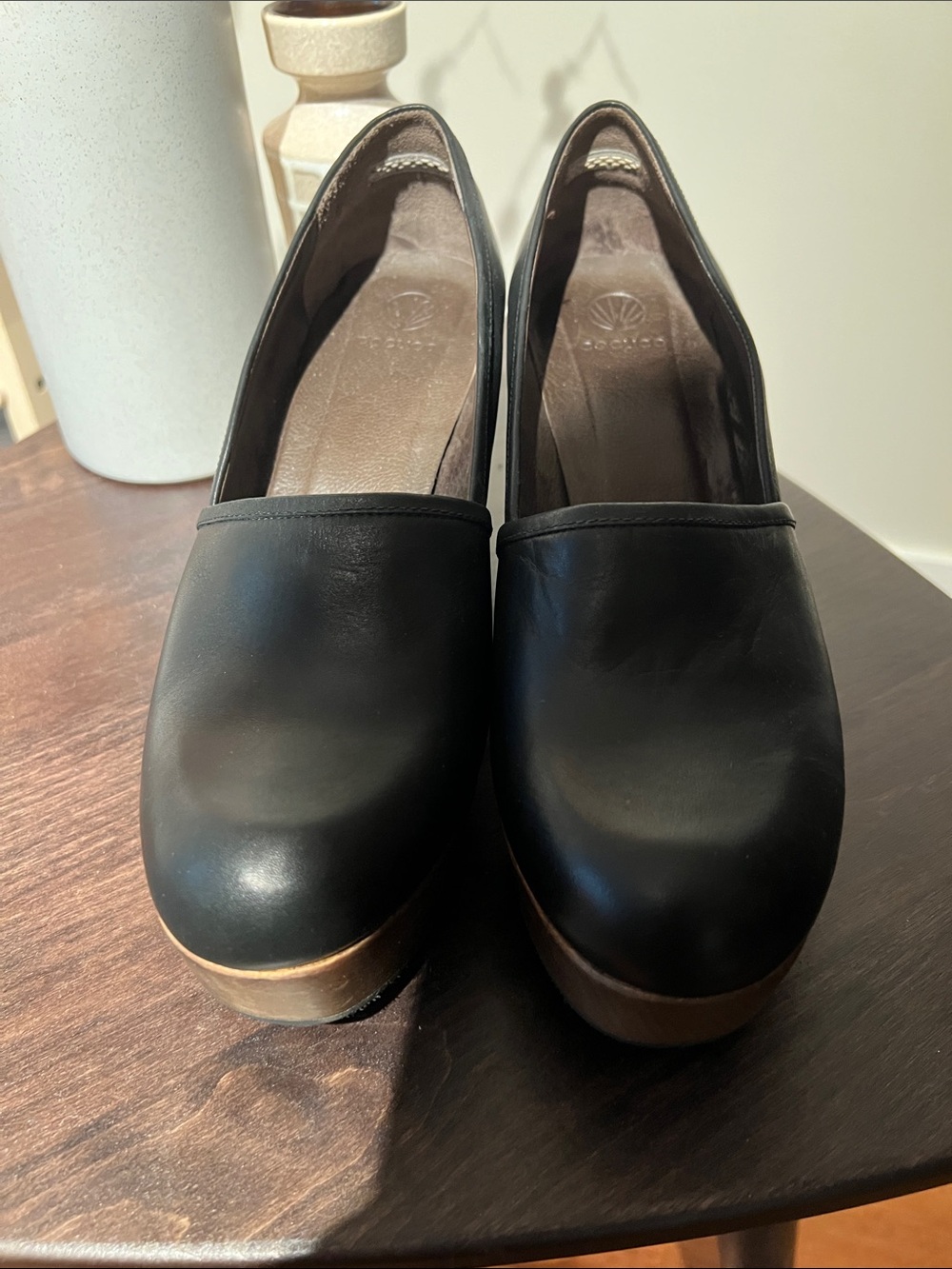 COCLICO Black Leather Platform Clogs with Wooden Sole - Picture 3 of 9